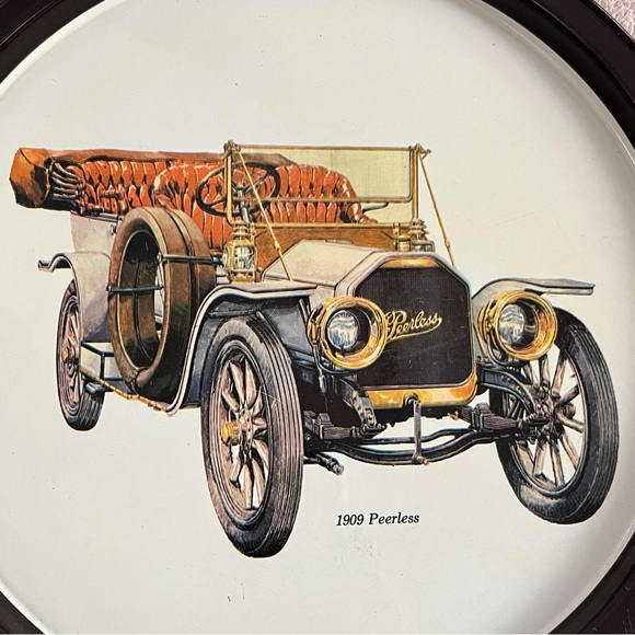 Vintage Round Table Tray/Collector’s Metal Plate-1909 Peerless Antique Car Image - Picture 2 of 6